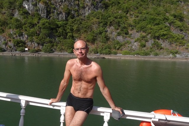 Moi après la baignade dans la baie d'Halong