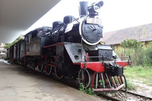 Ancienne locomotive à charbon, à Dalat