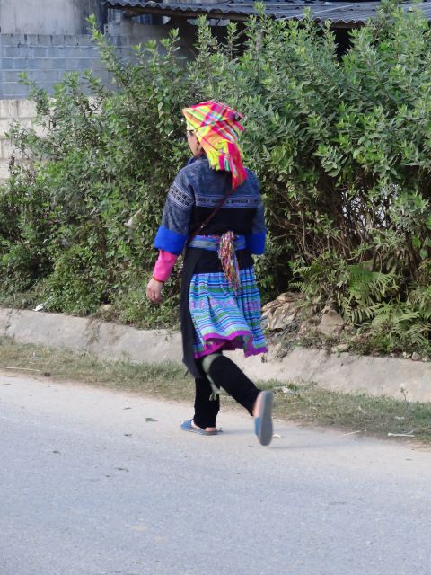 femme en vêtement traditionnel