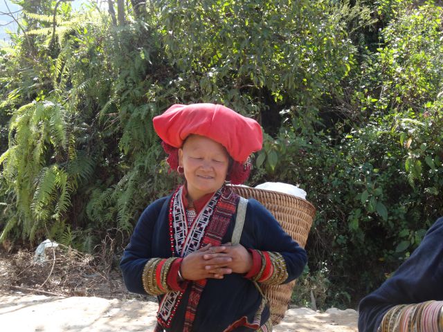 femme Dzao rouge, région Sapa