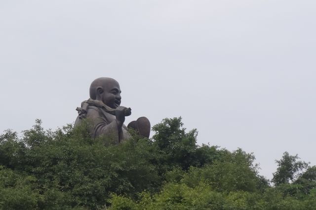 Bouddha à Dai Bin