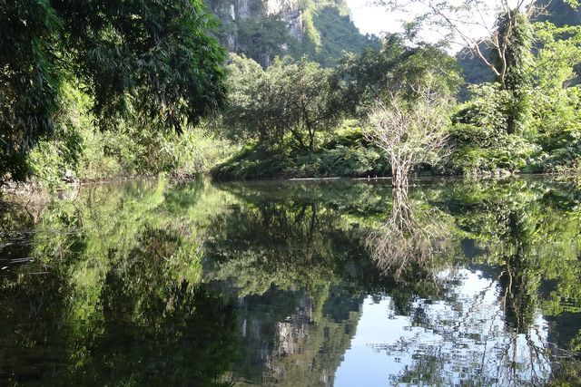 Barque à Trang An